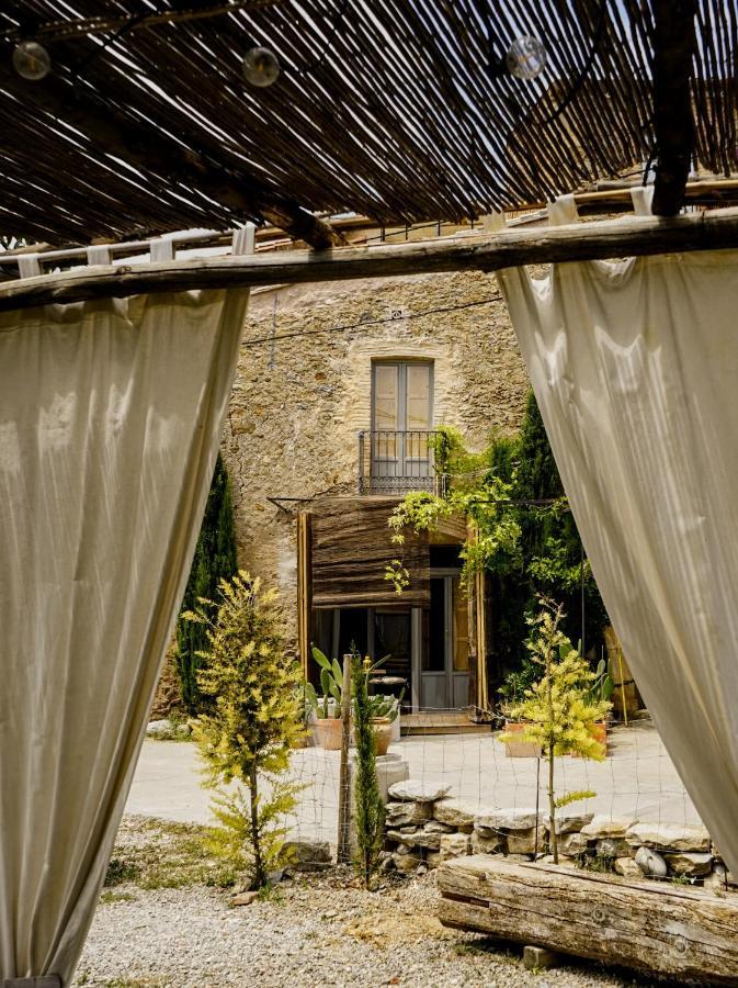 Can Tat, Loft In A Old Coach House Sant Jordi Desvalls Exterior photo